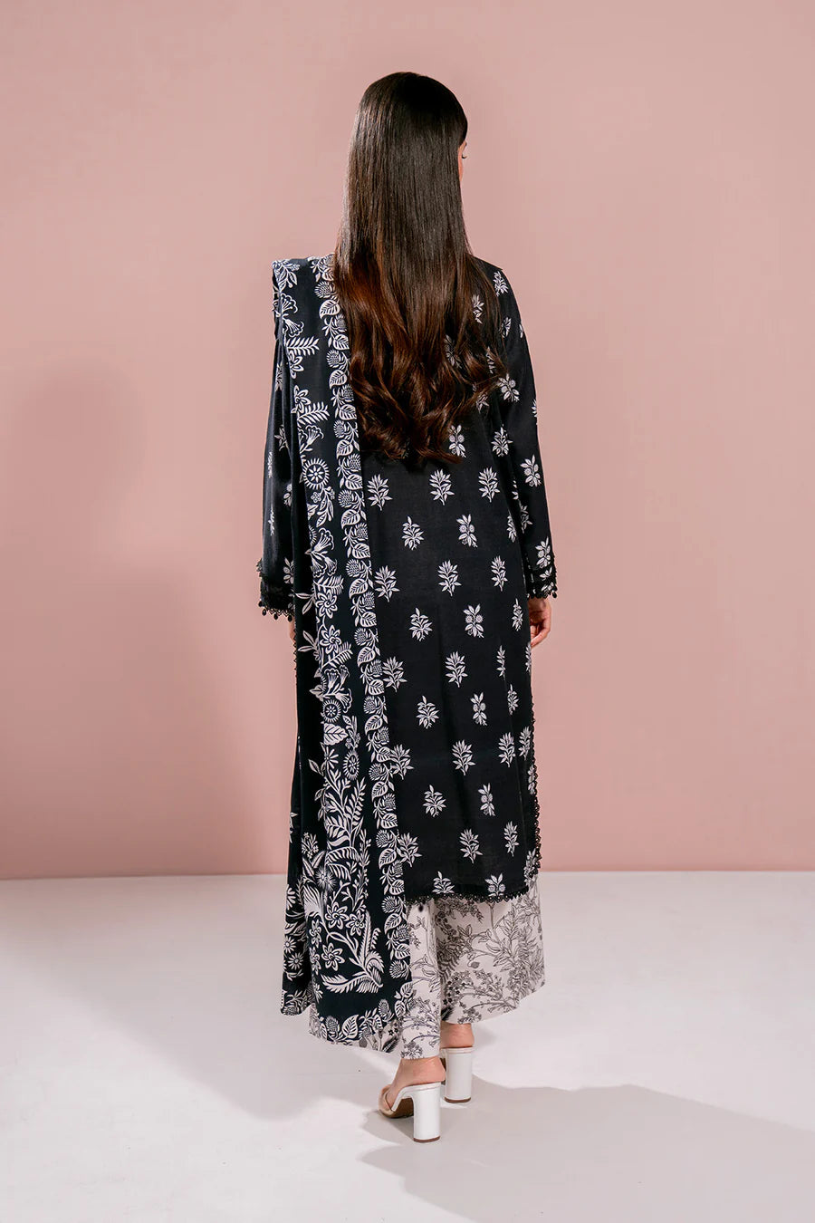 So Kamal Khaddar 3 Piece Suit SKA76