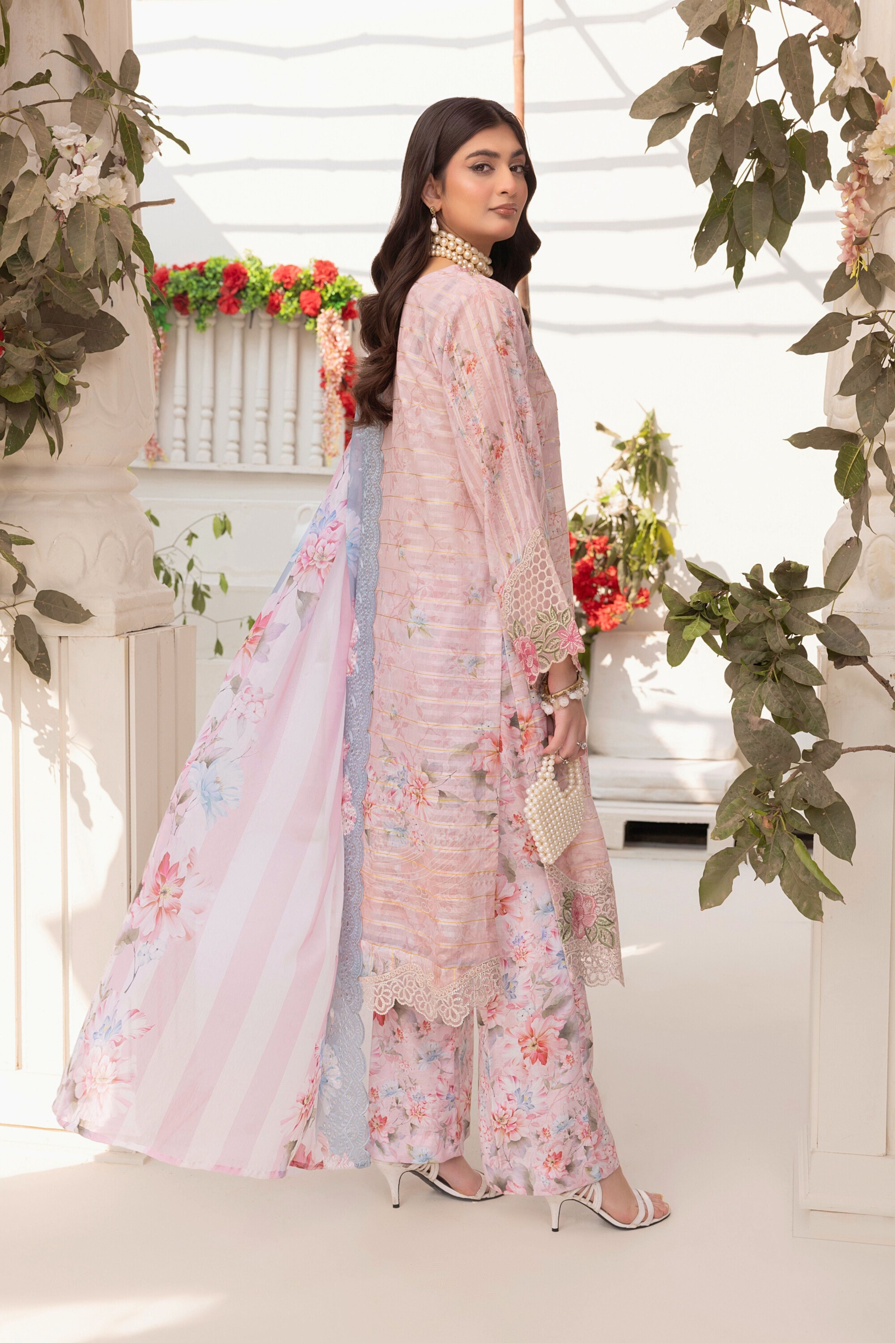 Traditional Thread Lawn Jacquard 3 Piece Suit TRA01