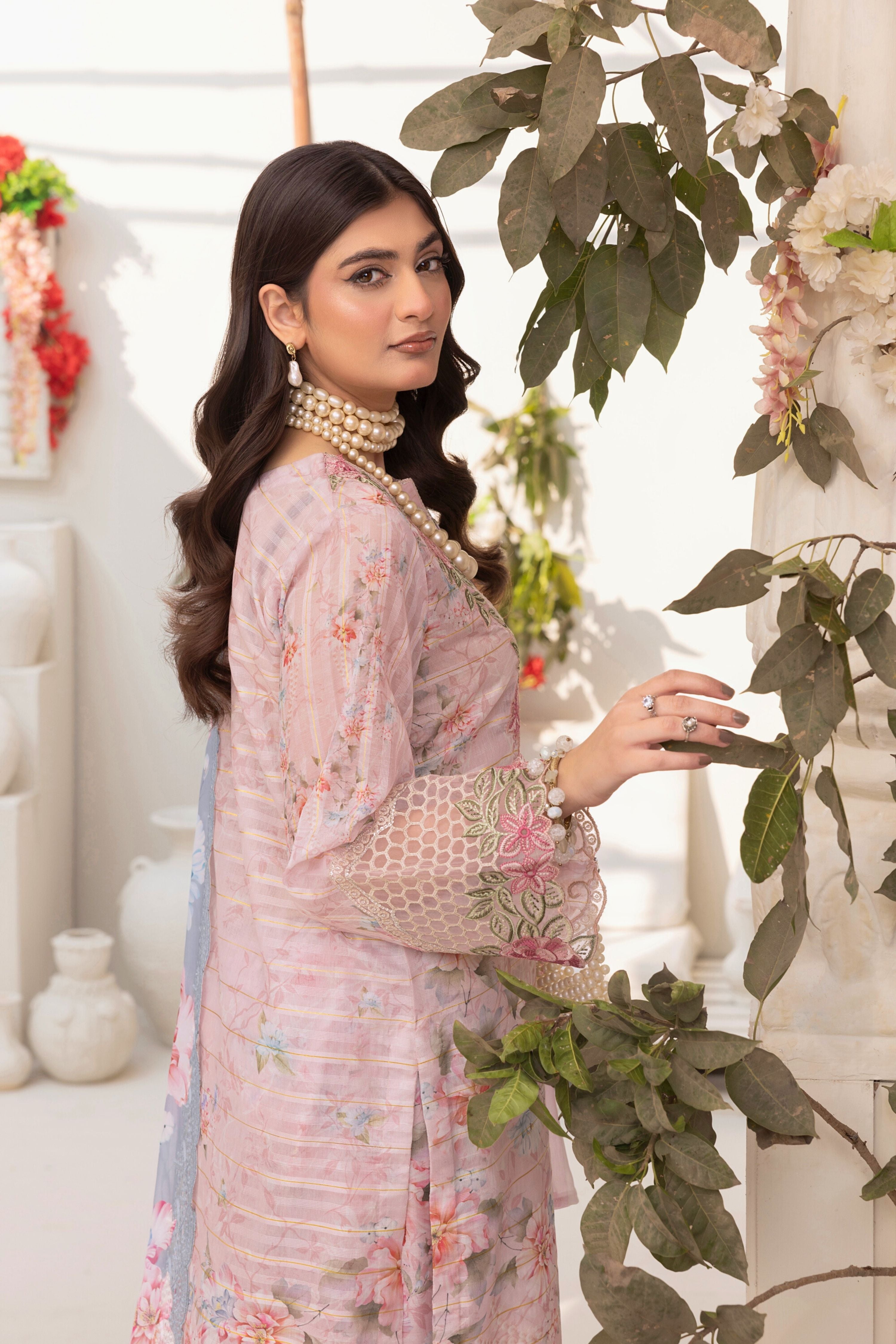 Traditional Thread Lawn Jacquard 3 Piece Suit TRA01