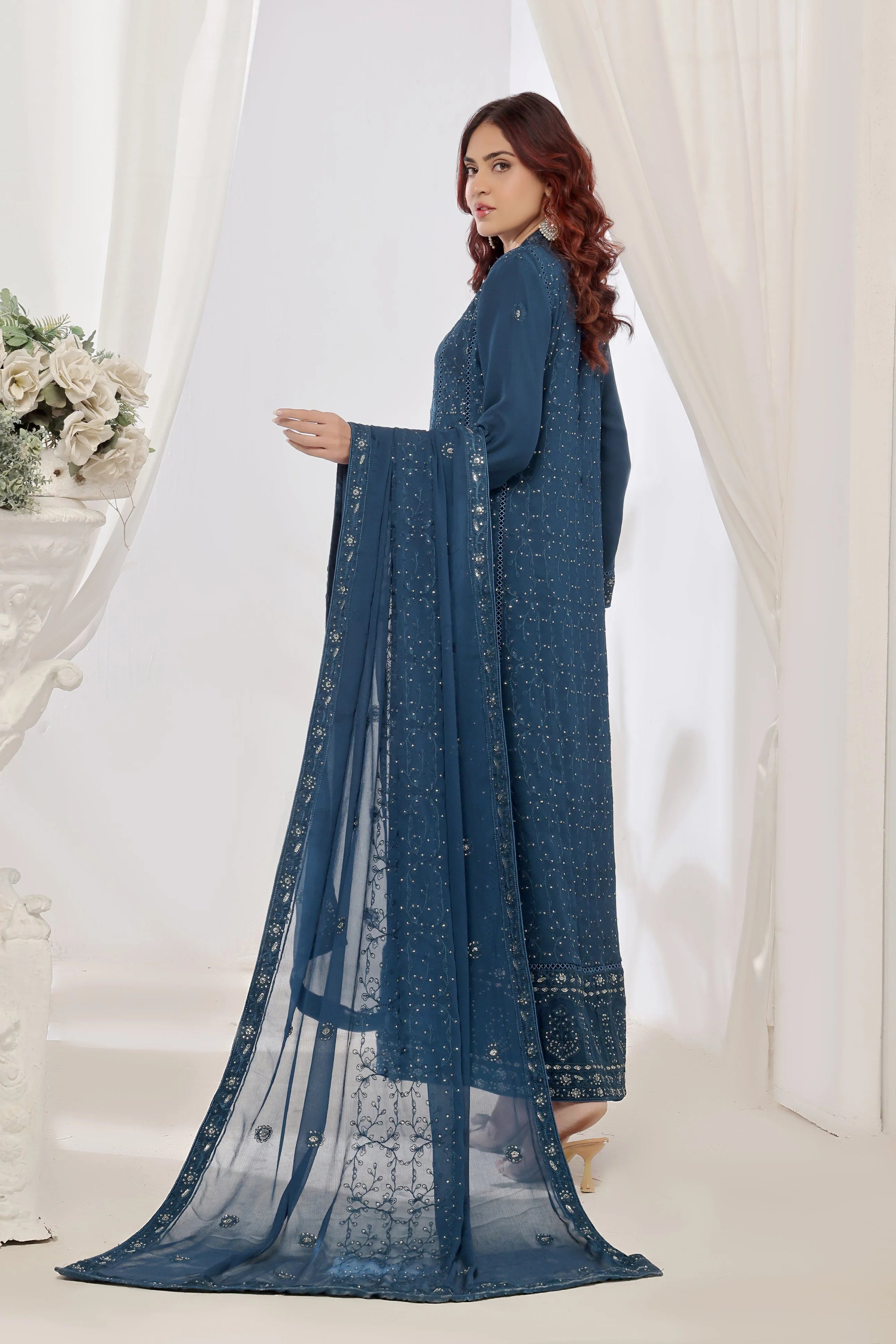Wadah Uzair Embroidered Chiffon Gown Mehak-e-Chikankaari WAR49