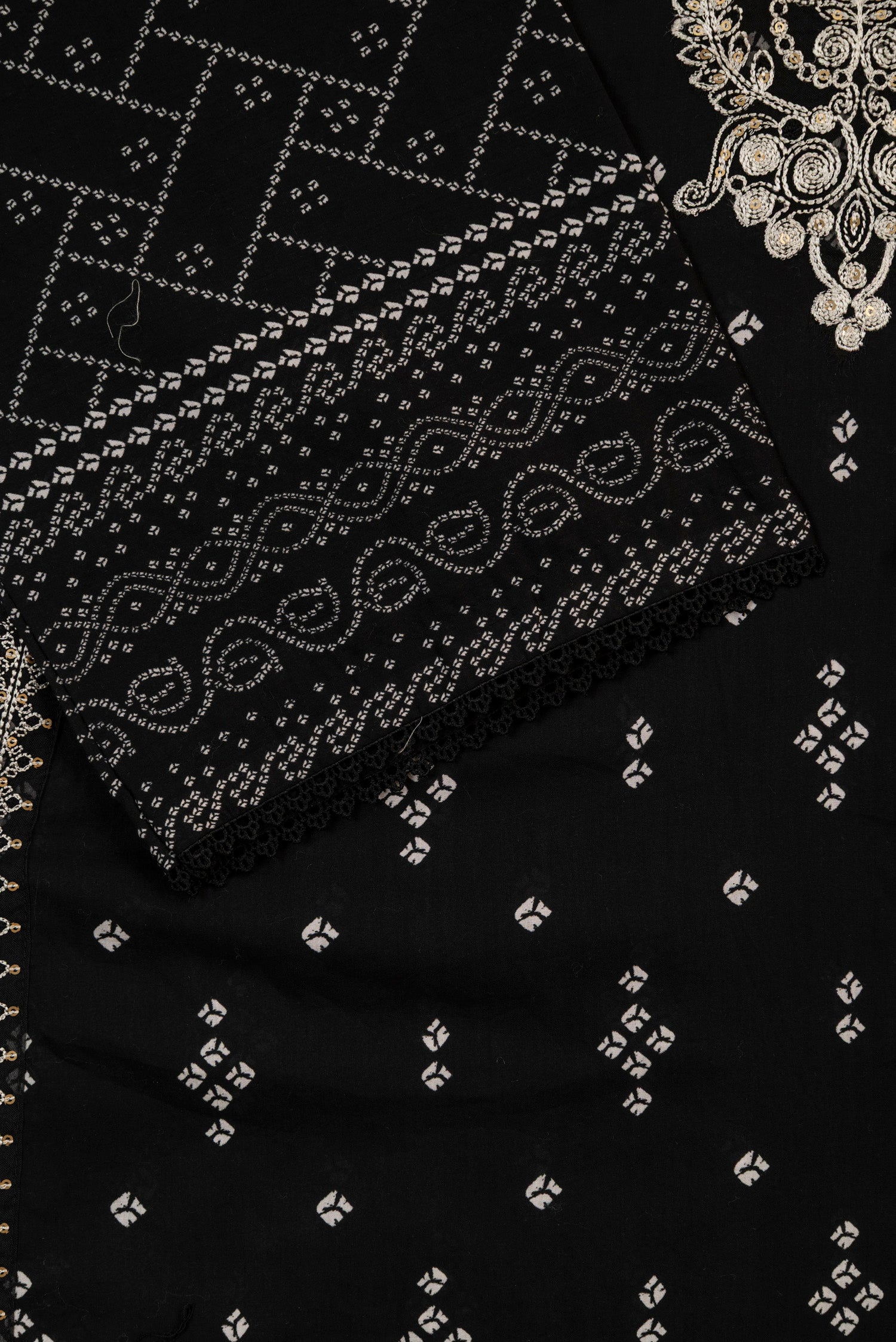 Xenia Embroidered Lawn 3 Piece Suit XEN08