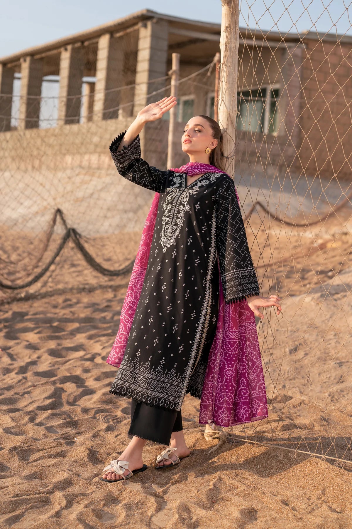 Xenia Embroidered Lawn 3 Piece Suit XEN08