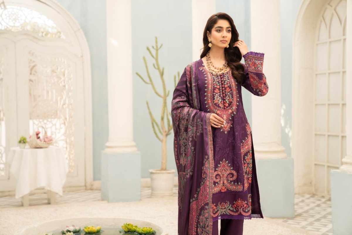 Munira Embroidered Viscose Pakistani Suit MUN546-Designer dhaage