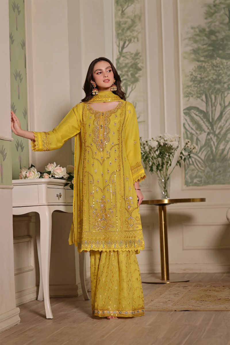 Wardah Uzair Pakistani Wedding Wear Mehndi Gharara War28 - Designer dhaage