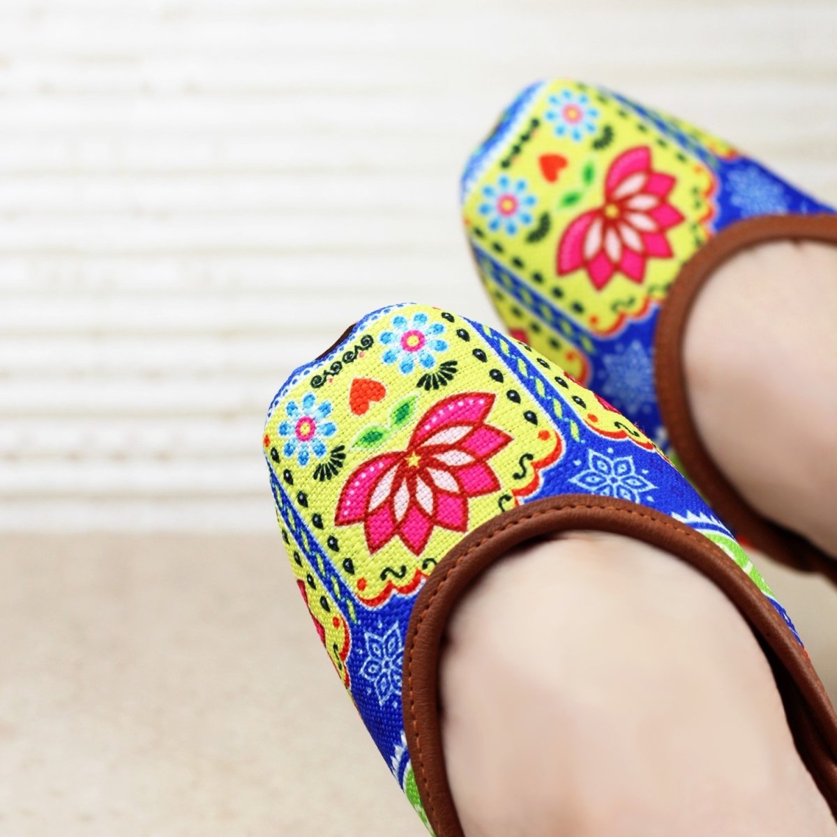 Firuz Shoes Pakistani Truck Art Khussa FIR07-Designer dhaage