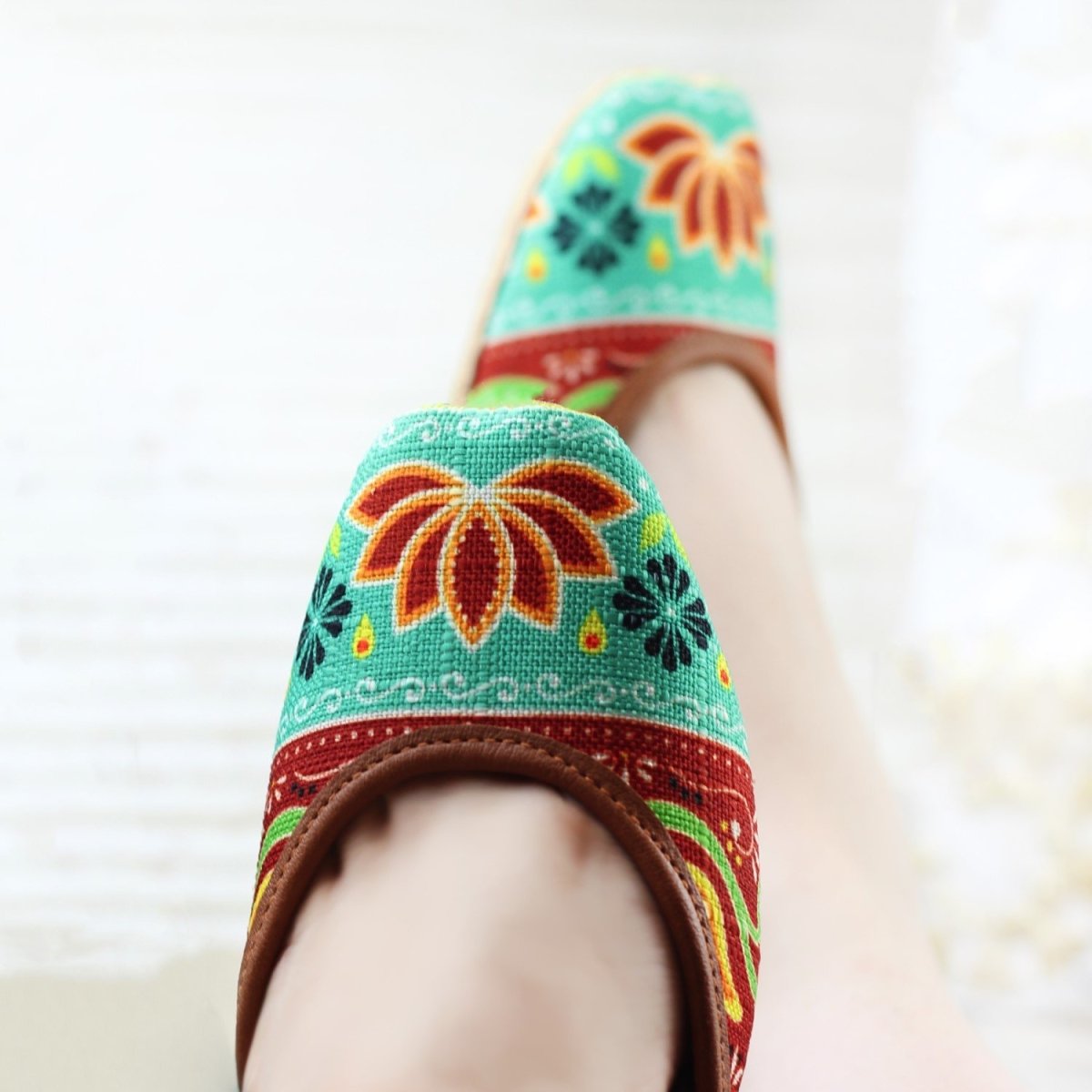 Firuz Shoes Pakistani Truck Art Khussa FIR08-Designer dhaage