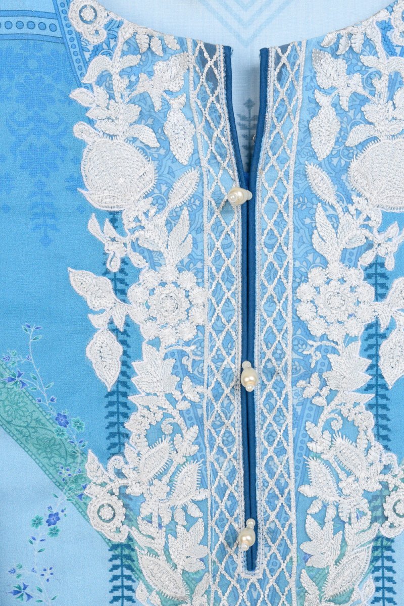 Gul Ahmed Cambric 3 PC Suit GLA33
