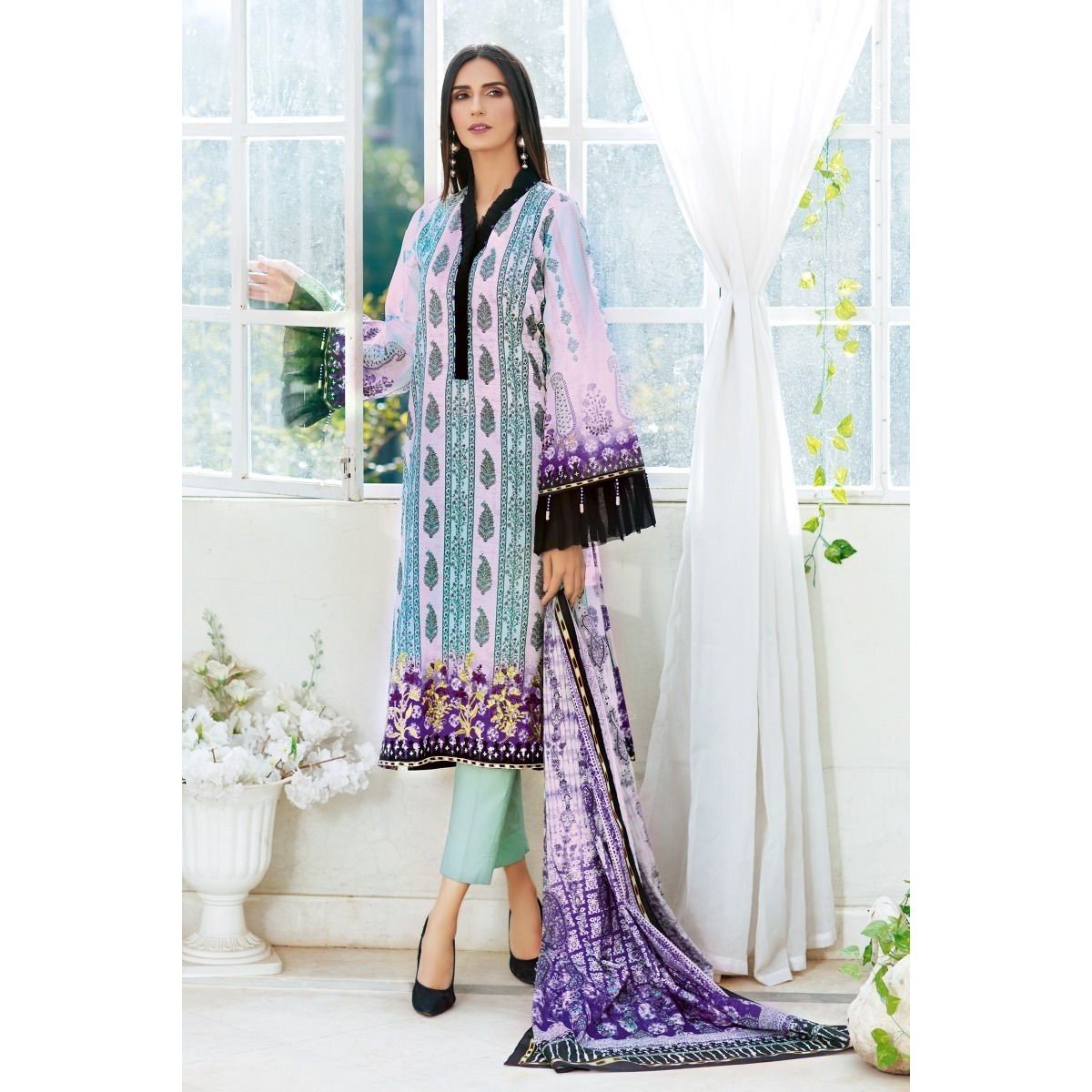 Gul Ahmed Lawn Suit CL-821