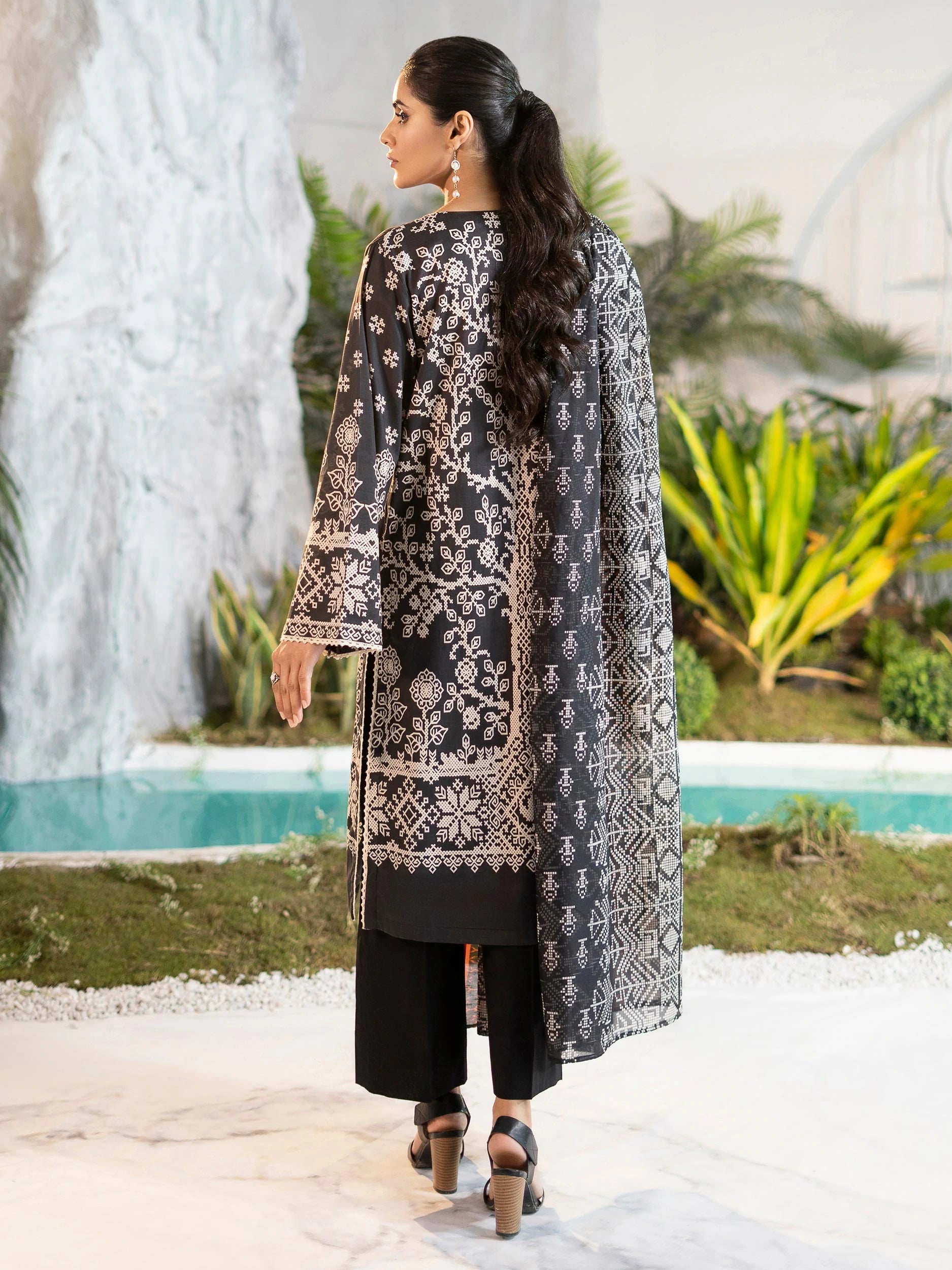 Limelight Lawn 3 Piece Suit LIM246