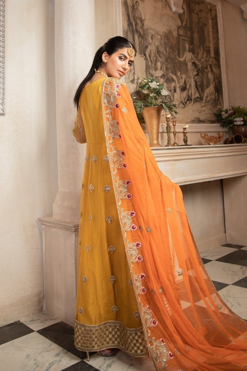 Maryum N Maria Mashq Kesari MY-01