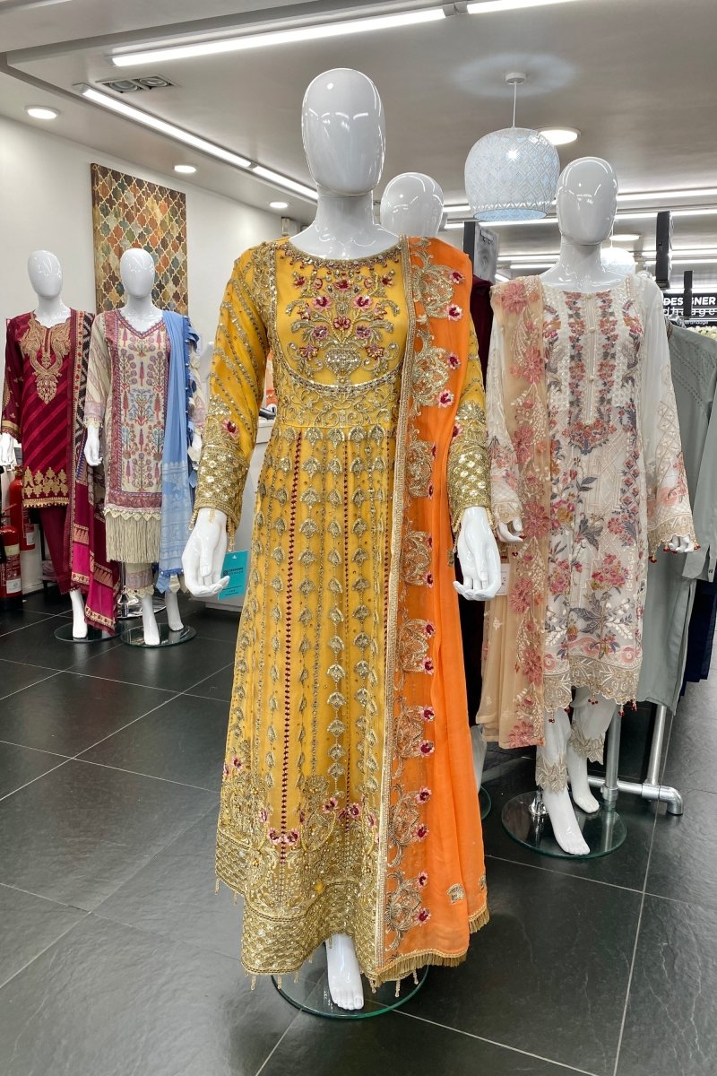 Maryum N Maria Mashq Kesari MY-01