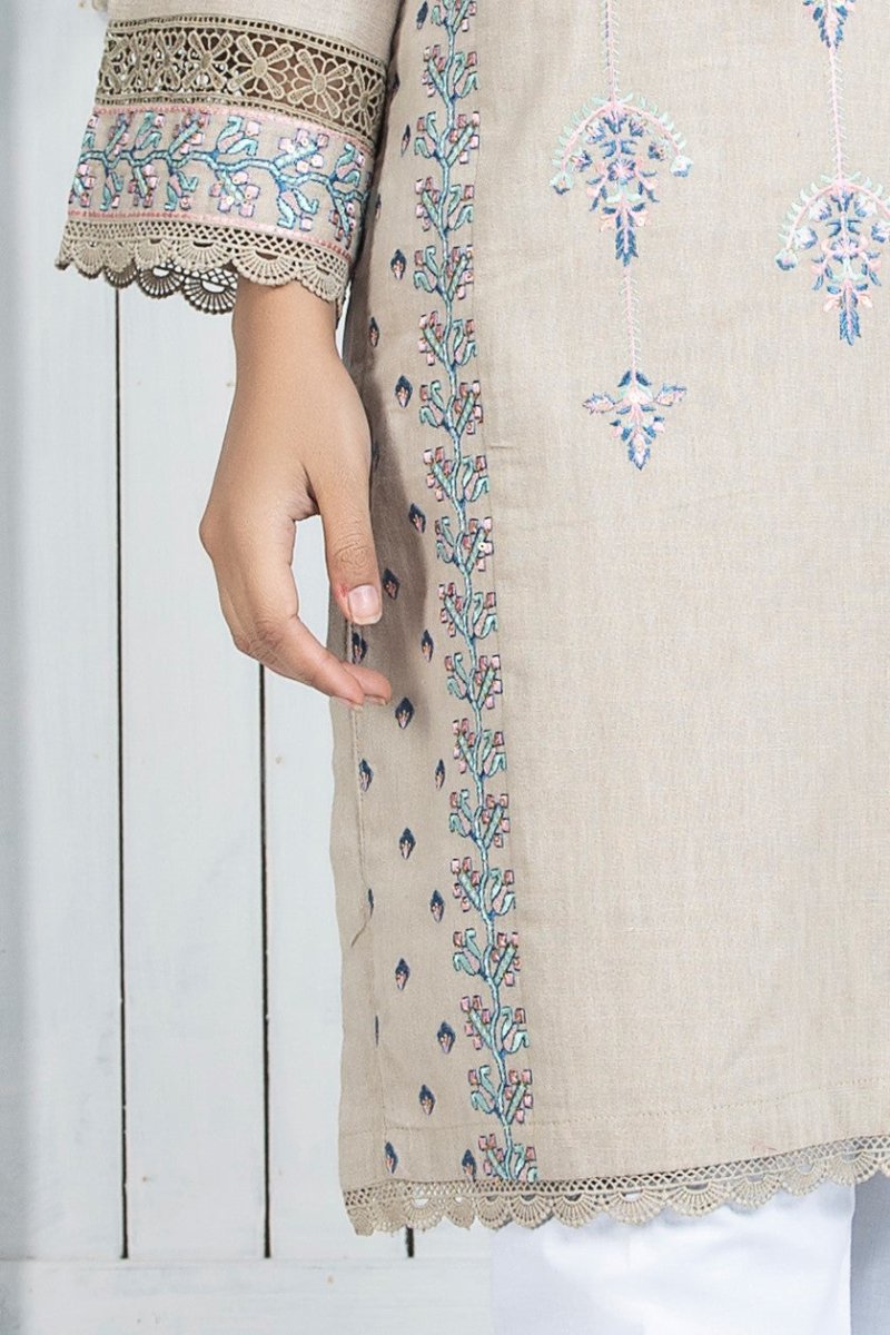 Mihrimah Embroidered Khaddar Shirt MIH23