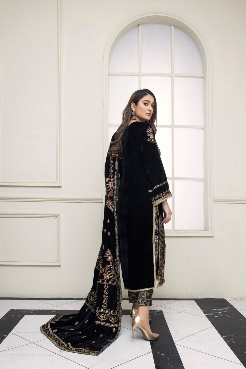 Mihrimah Embroidered Velvet 3 Piece Suit MIH38-Designer dhaage