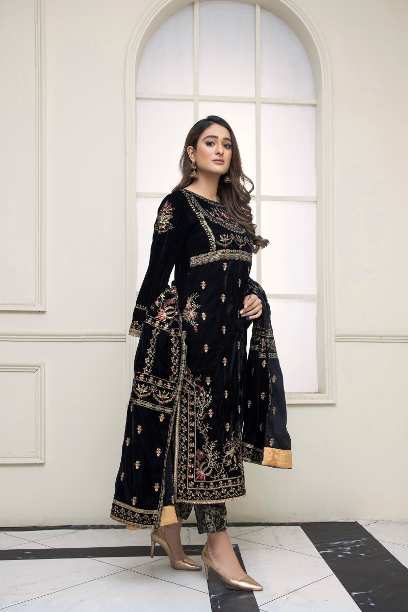 Mihrimah Embroidered Velvet 3 Piece Suit MIH38-Designer dhaage