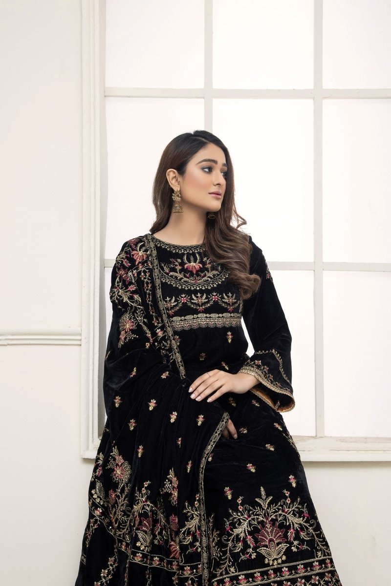 Mihrimah Embroidered Velvet 3 Piece Suit MIH38-Designer dhaage