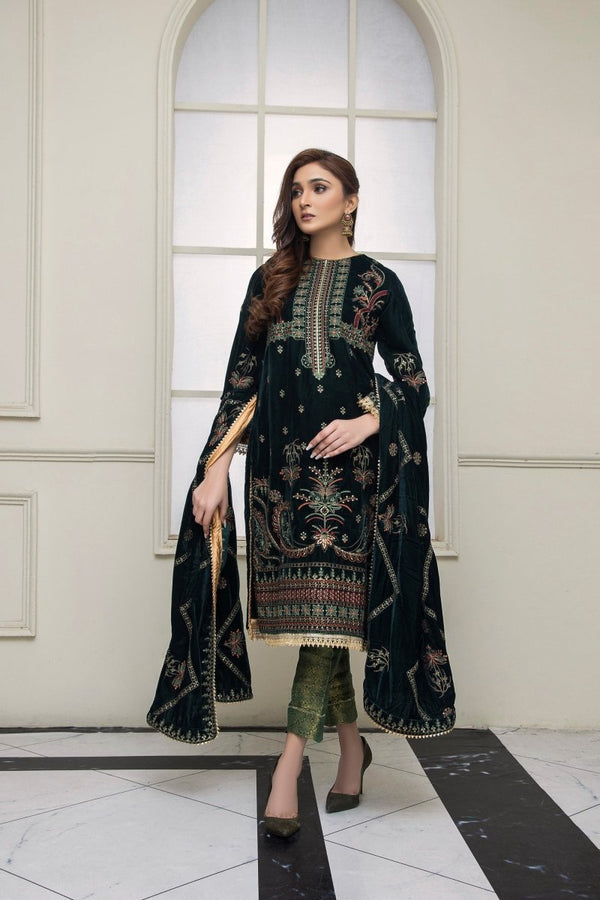 Mihrimah Embroidered Velvet 3 Piece Suit MIH39
