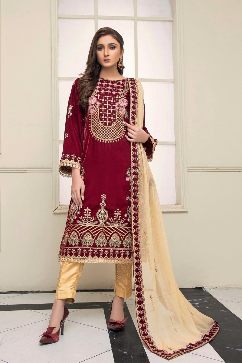 Mihrimah Embroidered Velvet 3 Piece Suit MIH40