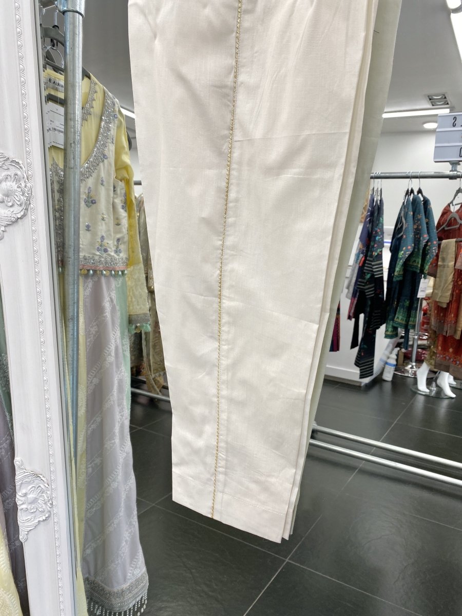 Off-white Trousers with side Kikri Lace TRO39