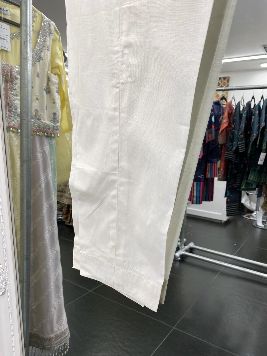 Plain Off-white Trousers TRO42