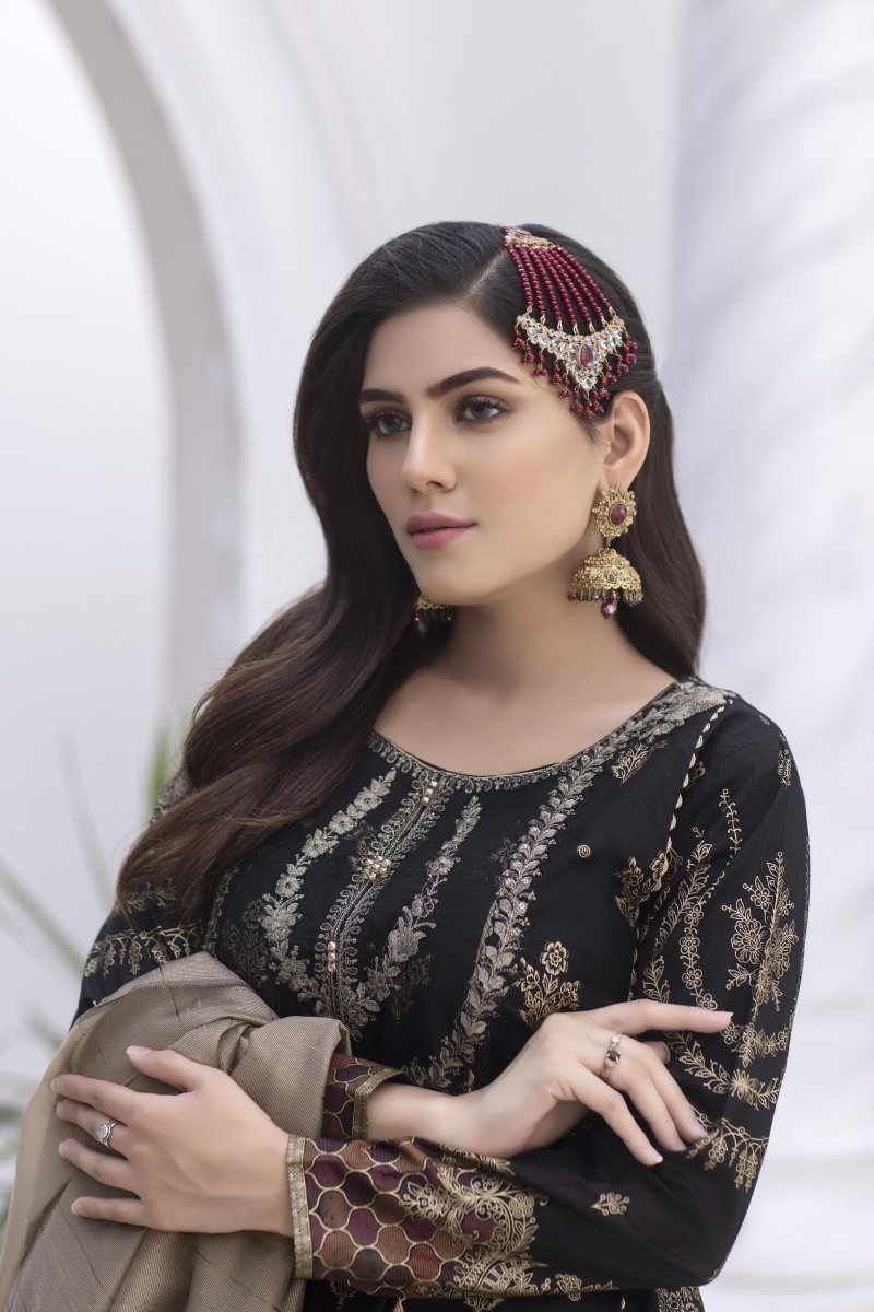 Raniya.H Embroidered Lawn Collection RAH01