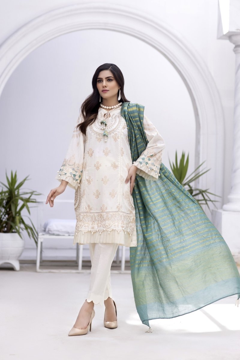 Raniya.H Embroidered Lawn Collection RAH02