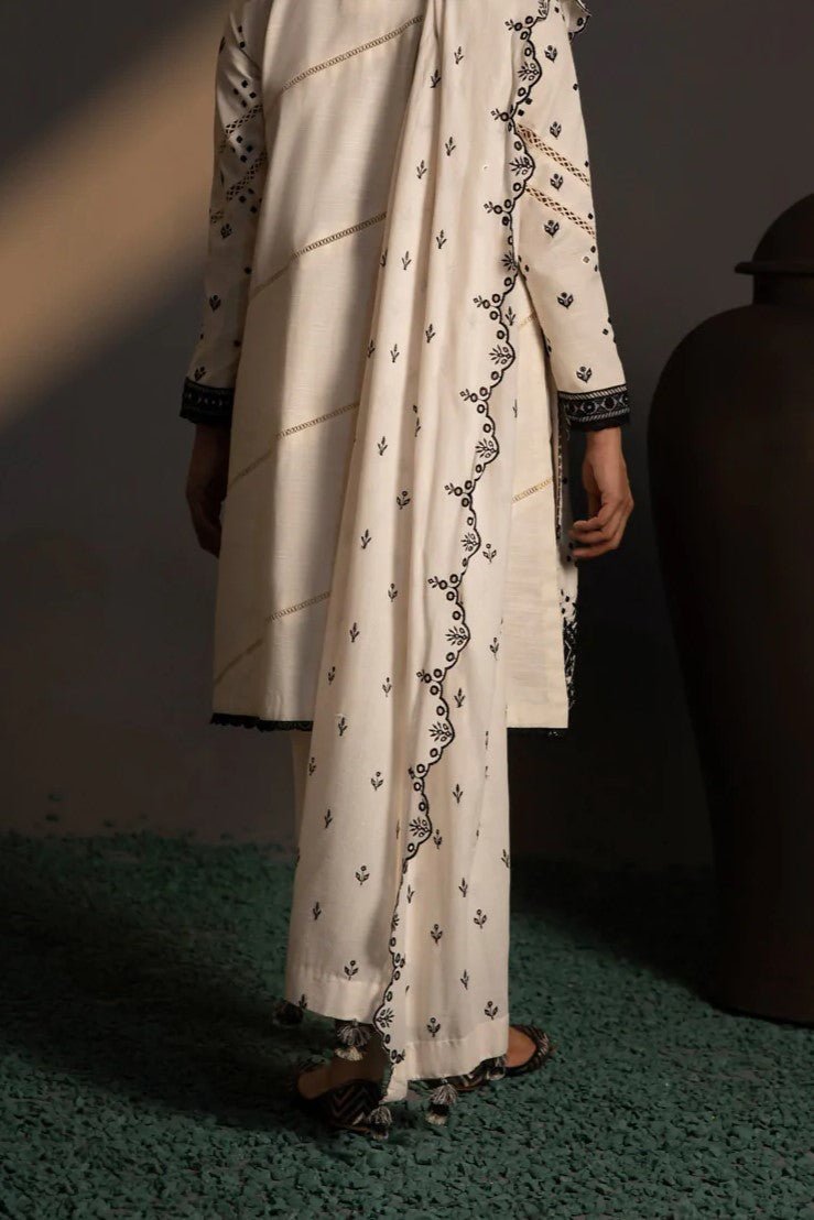 Sapphire Embroidered Khaddar 3 Piece Suit SAP110 - Designer dhaage