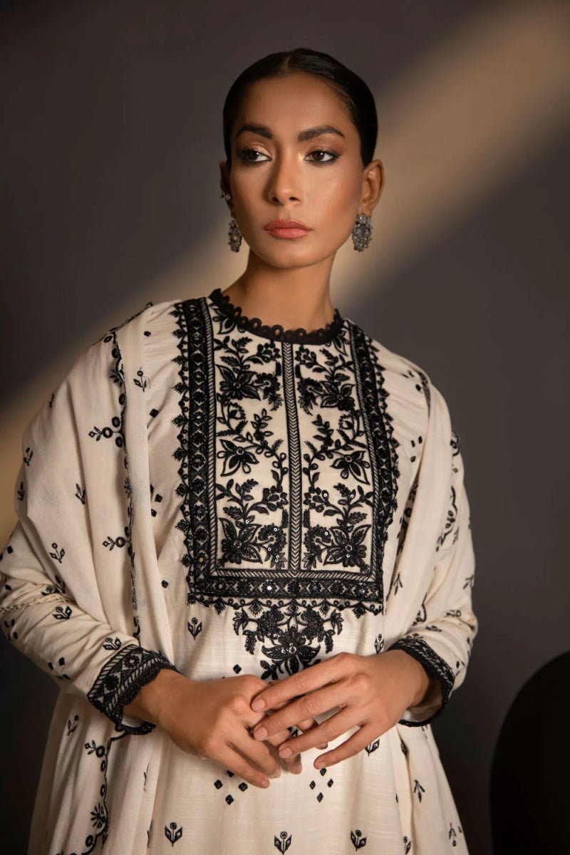 Sapphire Embroidered Khaddar 3 Piece Suit SAP110 - Designer dhaage