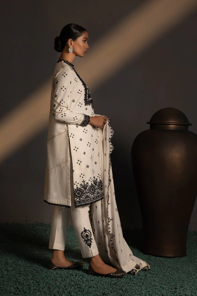Sapphire Embroidered Khaddar 3 Piece Suit SAP110 - Designer dhaage