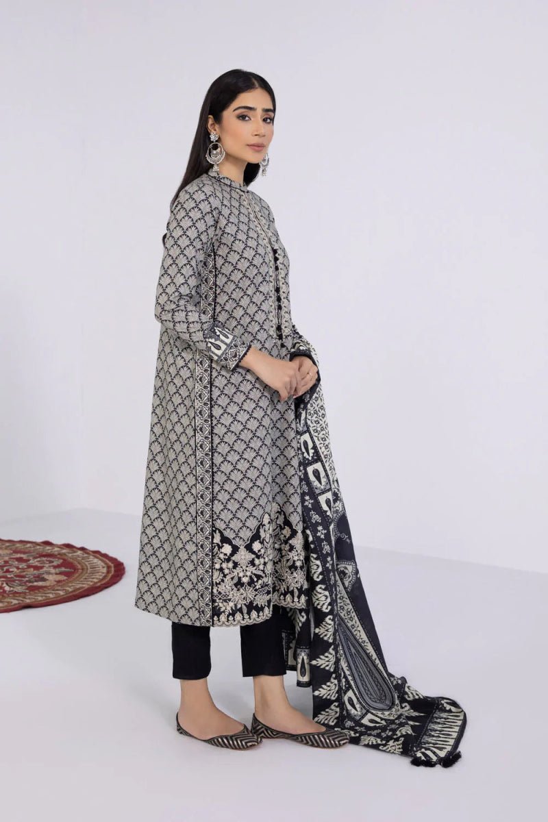 Sapphire Embroidered Khaddar 3 Piece Suit SAP113 - Designer dhaage