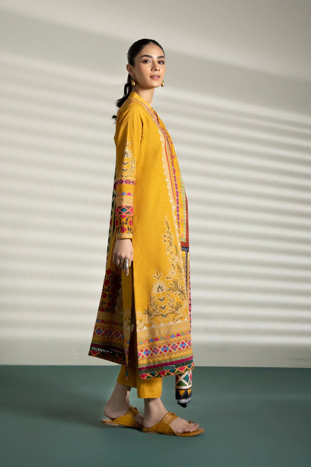 Sapphire Khaddar 3 Piece Suit SAP43