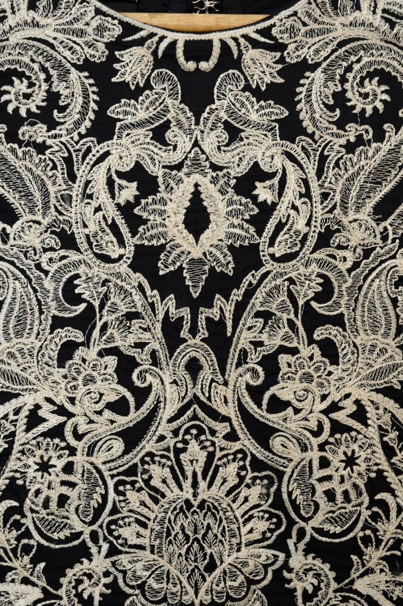 Sapphire Lawn 2 PC Suit SAP15