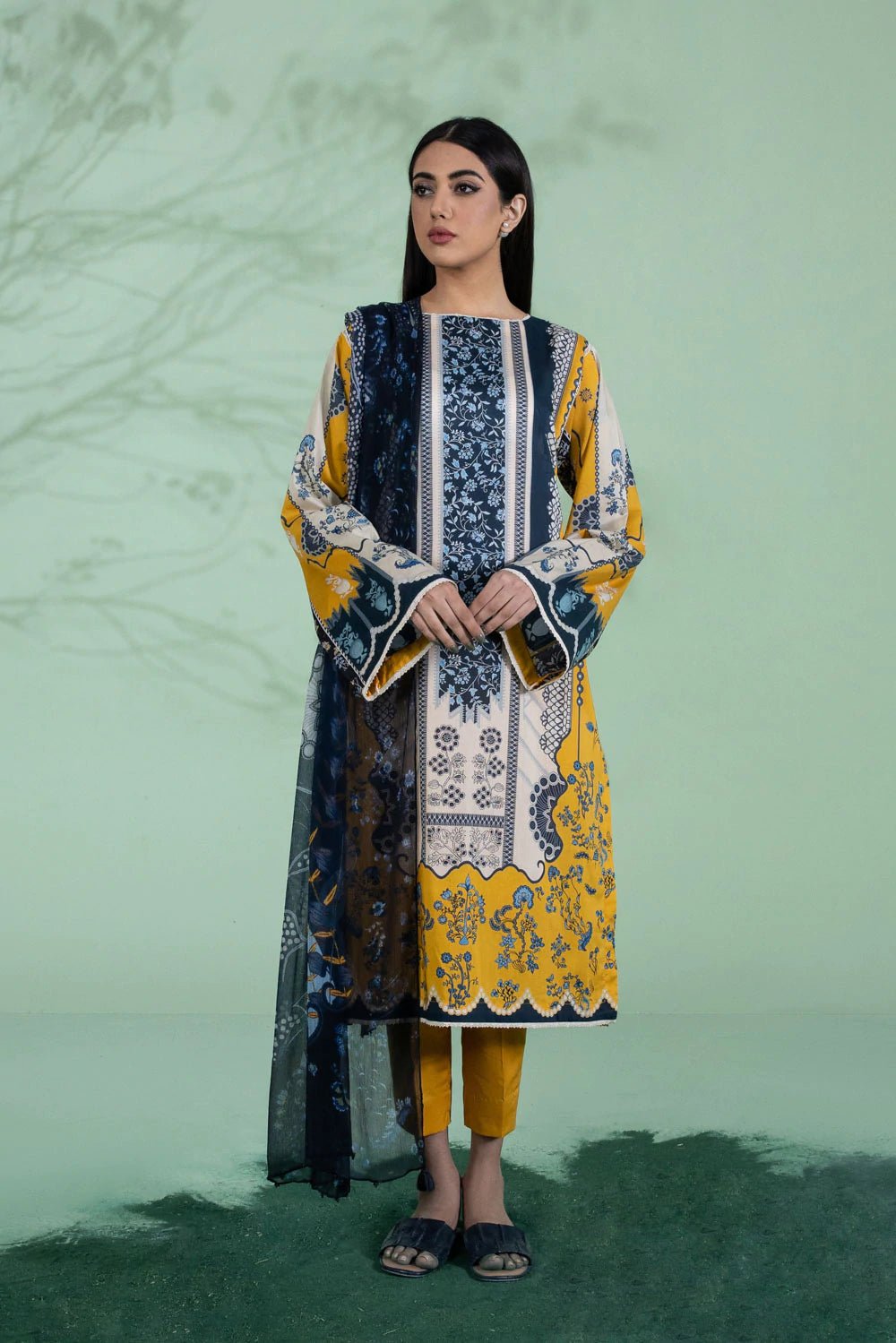 Sapphire Lawn 3 PC Suit SAP32