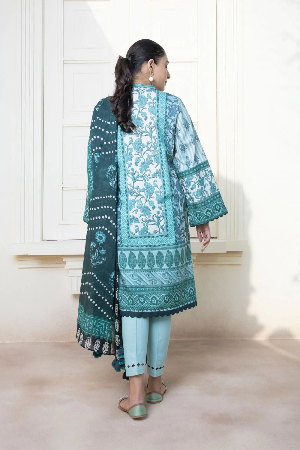 Sapphire Lawn 3 Piece Suit SAP60
