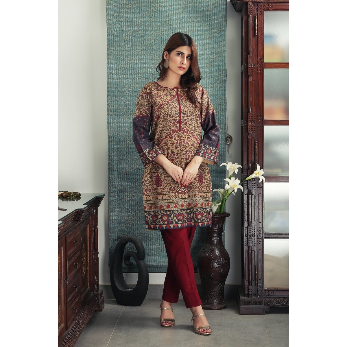 Waniya Shirt Floral Art WAN08