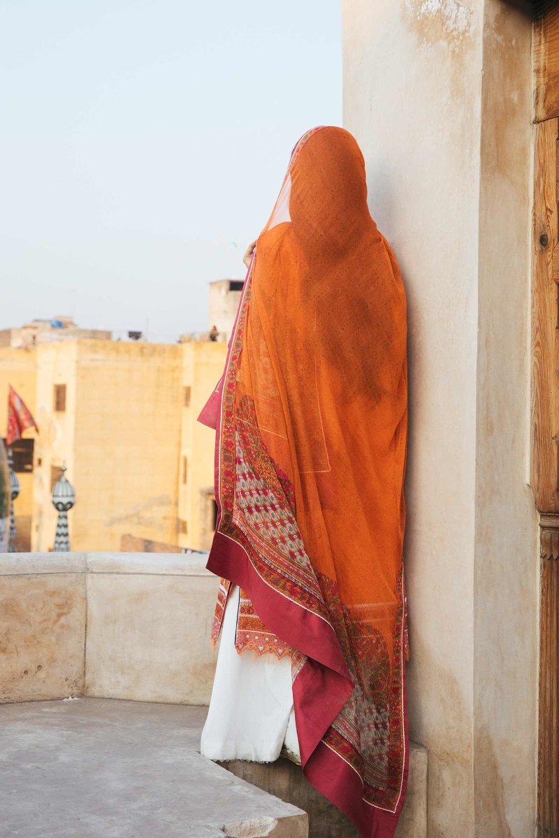 Zara Shahjahan Luxury Lawn Abroo ZAR45-Designer dhaage